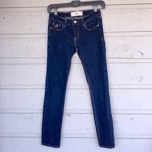 HOLLISTER CALIFORNIA DARK WASH BLUE JEANS SKINNY STRAIGHT LEG 5 POCKET